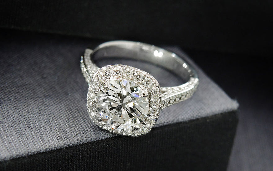 How Diamond Setting Style Affects Resale: Prong, Bezel, Channel, and Pave Settings Compared